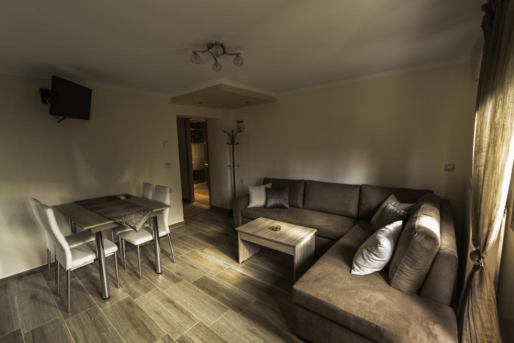 Dryades Apartments & Studios Skala Potamia  Exteriör bild